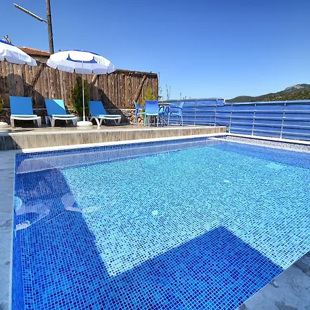Kay4400 Teo2 2 Bedrooms *